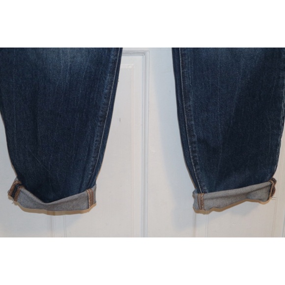 Express Women’s Relaxed Tapered Mid Rise Jeans - Picture 9 of 13